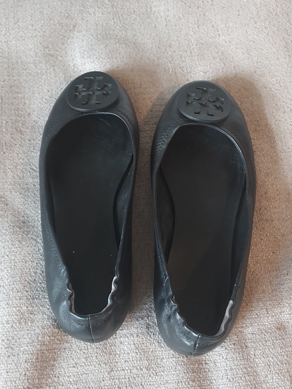 Tory Burch Black Leather  Round-Toe Ballet Flats Sz-8 - Picture 2 of 8